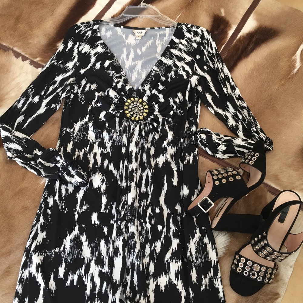 Black and white dress